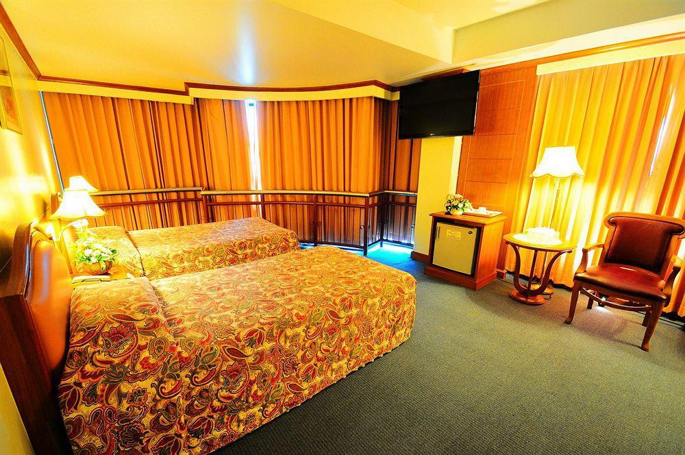 V.L. Hatyai Hotel Хатъяй Экстерьер фото